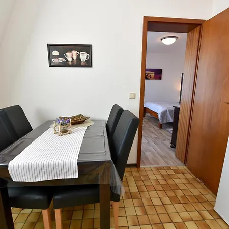Haus Luv und Lee Appartement LEE15-2